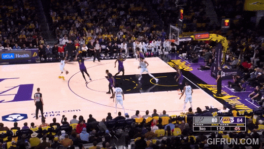 png电子平台马刺vs湖人：50比18的超级逆转？