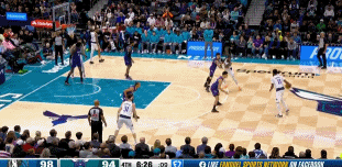 png电子网站进攻万花筒！欧文末节内外开花连投带罚已独得11分