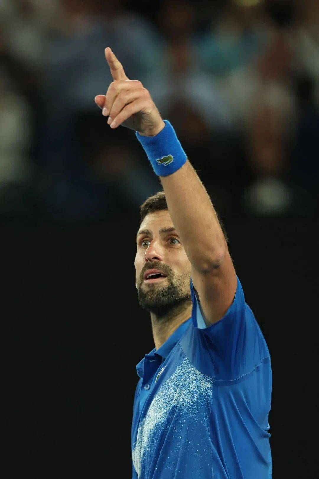 德约解释带伤作战逆转阿卡遭圈内人质疑，名宿麦肯罗言论最炸裂