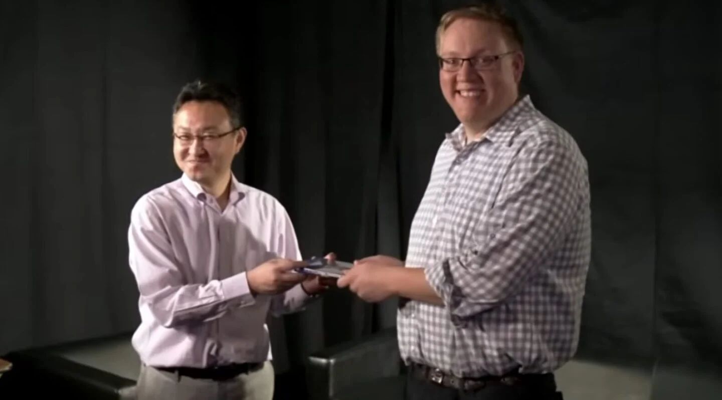 png电子前PS高管称赞Xbox独占大作登录PS：所有人都受益！