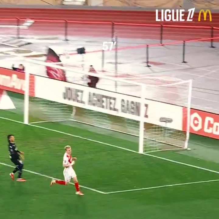 png电子平台枪手900万卖出❗22岁中锋比雷斯14天法甲两戴帽🎩现身价1300万