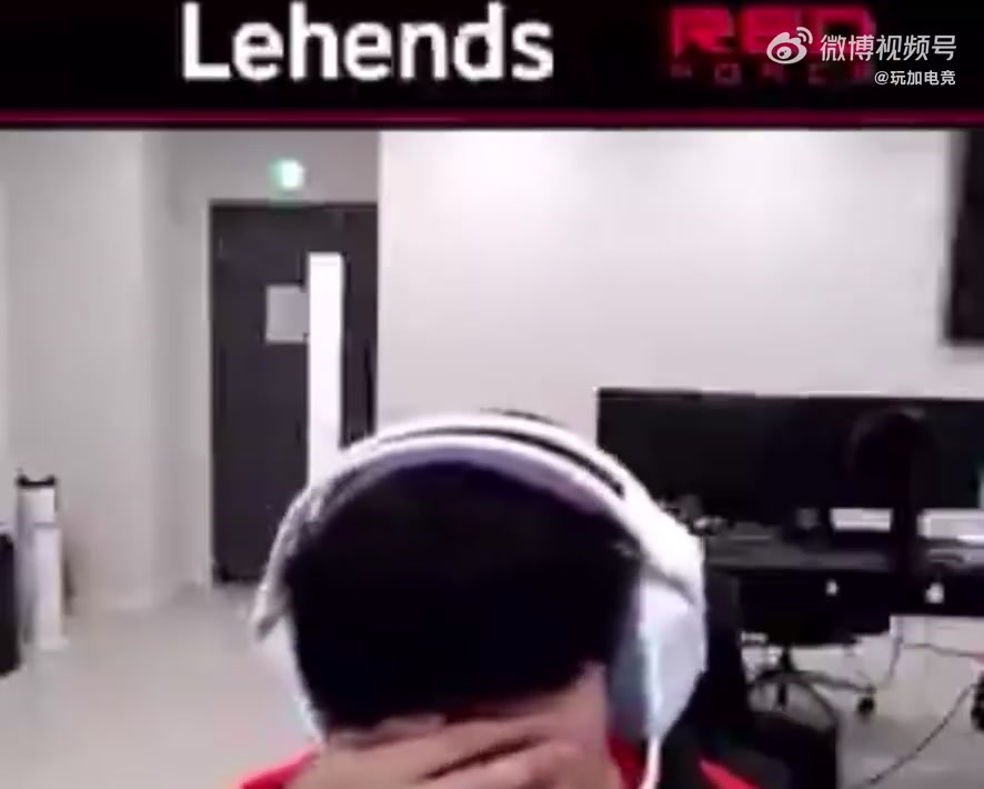 png电子网站忘不了老队友！Lehends：LPL支持的队伍？我支持Peyz