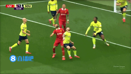 png电子圣徒后卫：点球给得有点松，结果这个点球改变了比赛