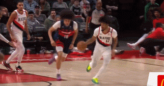 电子png游戏感觉都没用力跳！阿夫迪亚助飞谢顿-夏普空接滑翔暴扣