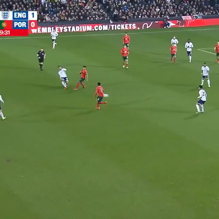 png电子平台🤩金左脚！恩瓦内里精彩弧线破门，帮助U21英格兰4-2葡萄牙U21