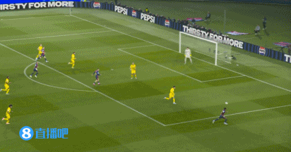 电子png游戏半场-巴萨1-0多特 库巴西助攻拉菲破门亚马尔造险吉拉西失良机