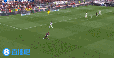 png电子半场-AC米兰暂1-0威尼斯 福法纳助攻普利西奇破门