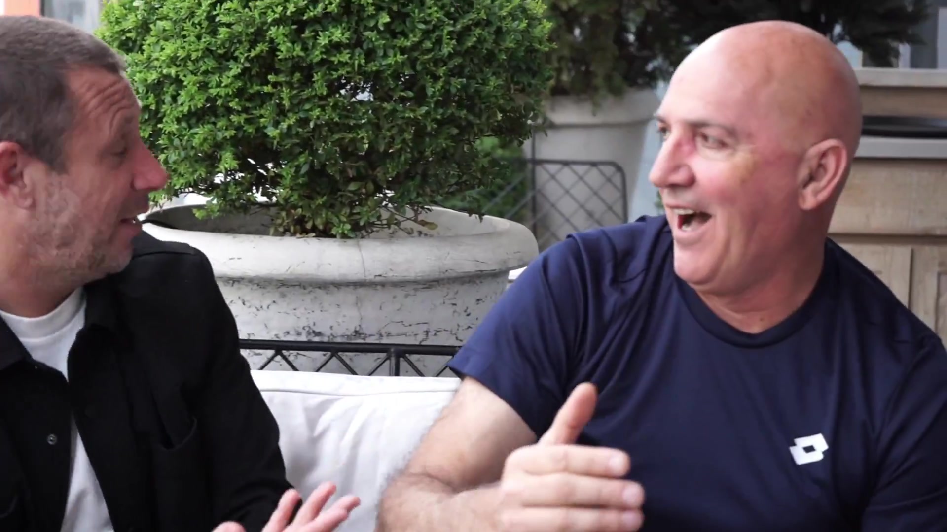 png电子官网此前卡萨诺称阿莱格里夺冠是因有自己，今日莱奥评论4个🤣