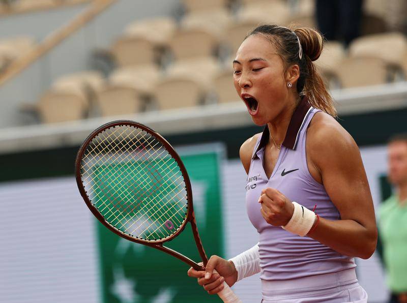 2-0击败18岁黑马姆博科！ 郑钦文晋级法网女单16强